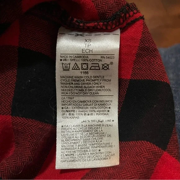 Buffalo Plaid Buttoned Flannel Pullover Shirt - Picture 8 of 9